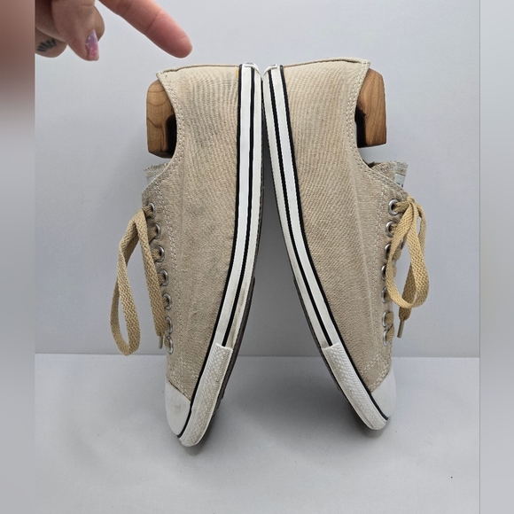 Converse | Chuck Taylor's All-Star tan canvas flat low-top sneakers | MENS 8.5 - Picture 8 of 11